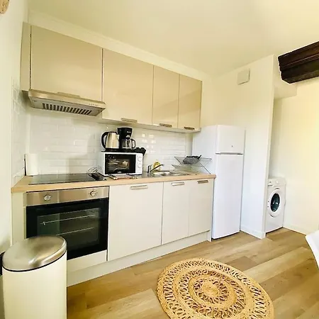 Aux Pieds Du Vieux-mans : Confortable T2 Cocooning لو مان